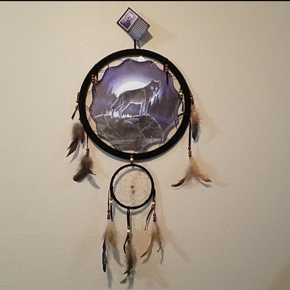 Nwt wolf dream catcher